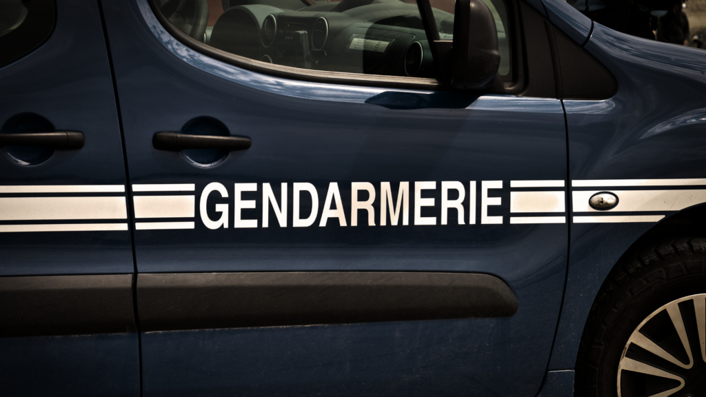 Les officiers de la Gendarmerie Nationale lors d'une enquête (Illustration)